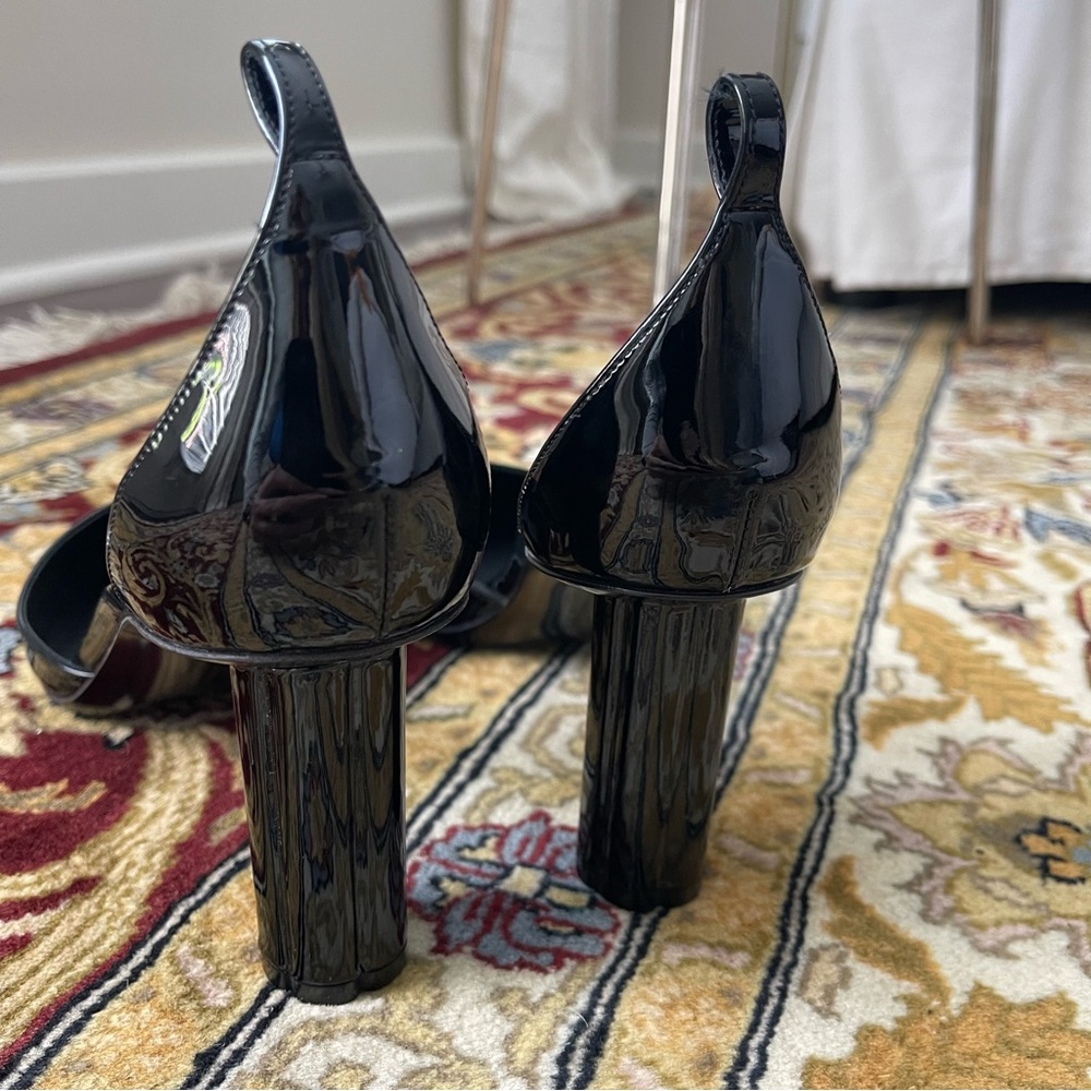 Salvatore Ferragamo Black Patent Leather Pumps - Picture 8 of 10